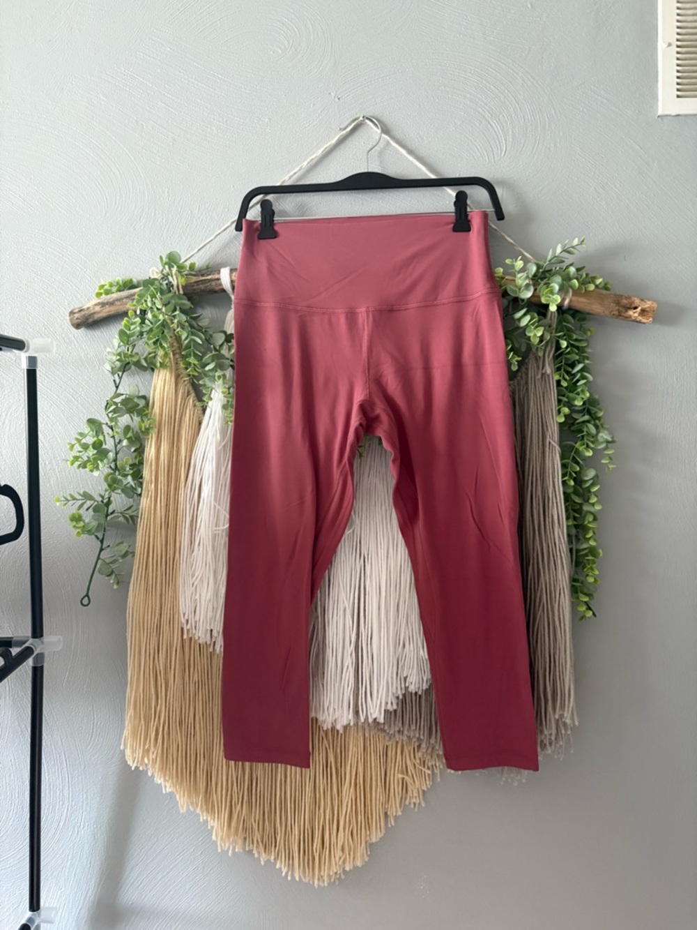 Lululemon Mauve Cropped High Rise Leggings